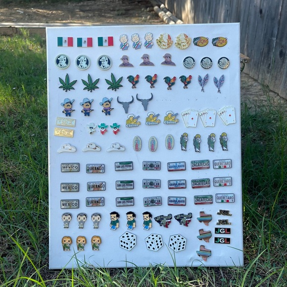 Pins - Picture 1 of 1